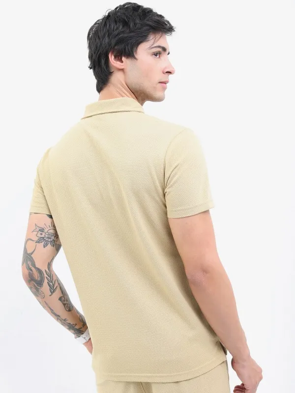 Highlander Men Cream Solid Polo Collar Polo T-Shirts