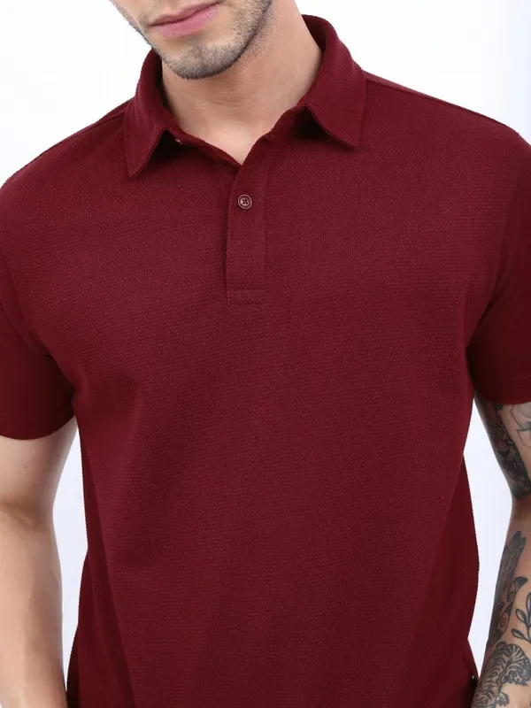  Highlander Men Maroon Solid Polo Collar Polo T-Shirts