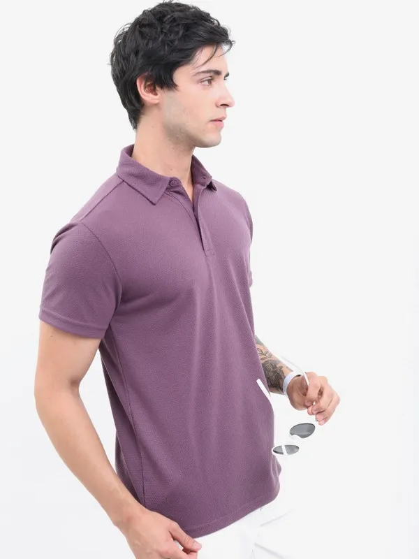  Highlander Men Magenta Solid Polo Collar Polo T-Shirts