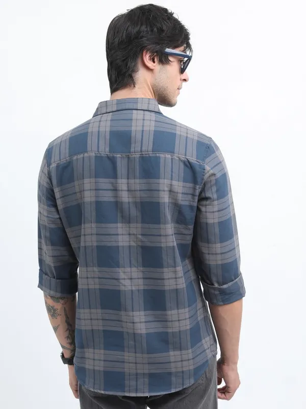 Men Slim Fit Casual Shirt