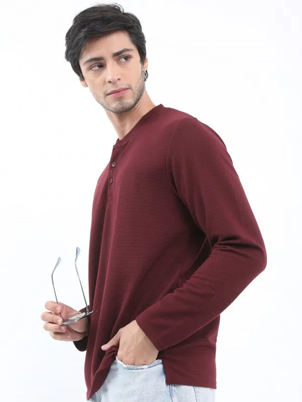 Men Solid Henley Neck T-shirt