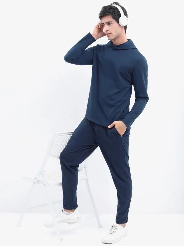  Highlander Men Navy Blue Solid Hood T-Shirts