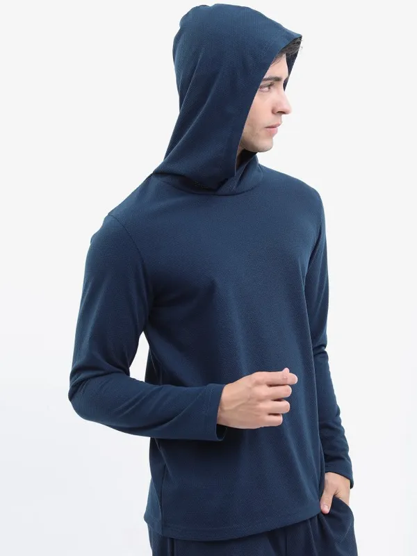  Highlander Men Navy Blue Solid Hood T-Shirts