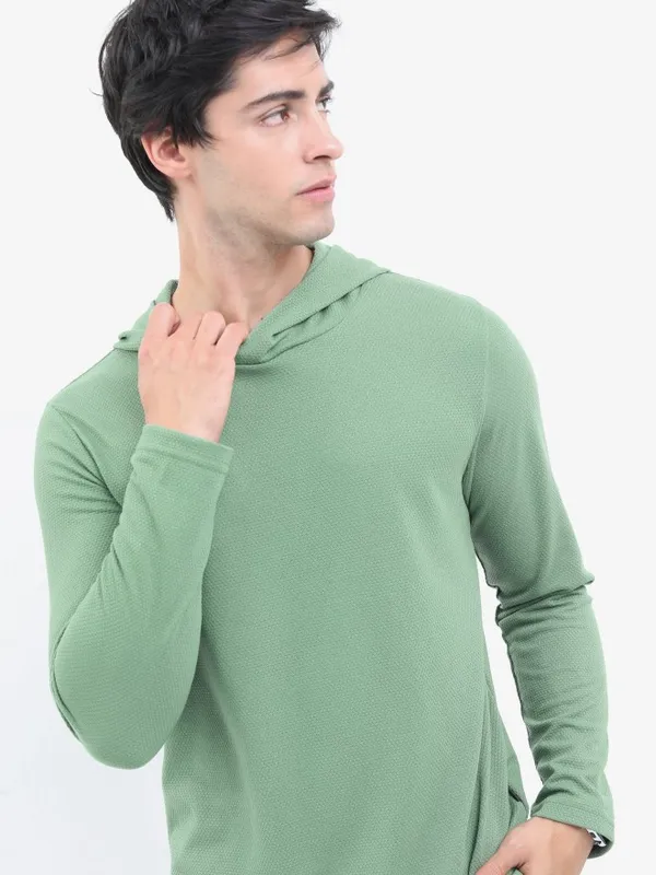 Men Solid Hooded T-shirt