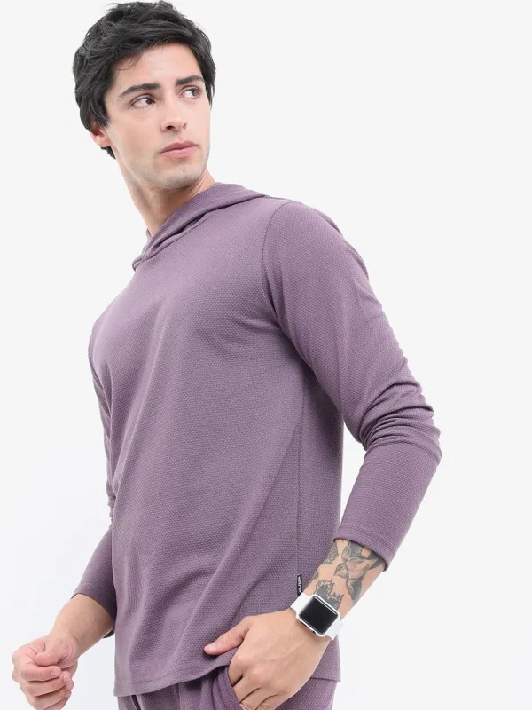  Highlander Men Magenta Solid Hood T-Shirts