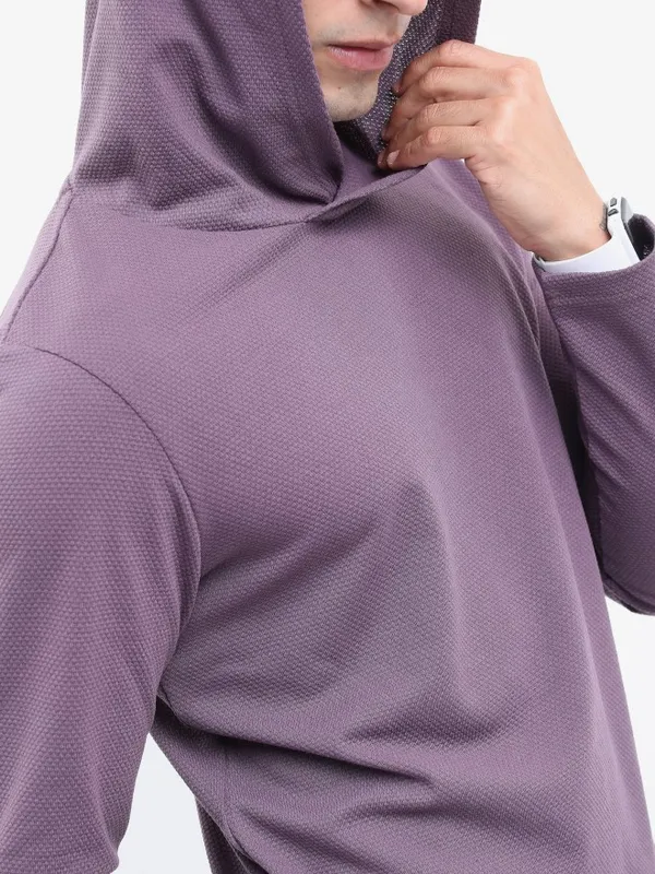  Highlander Men Magenta Solid Hood T-Shirts