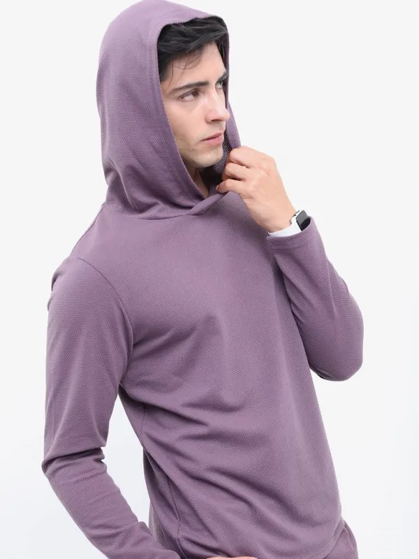  Highlander Men Magenta Solid Hood T-Shirts