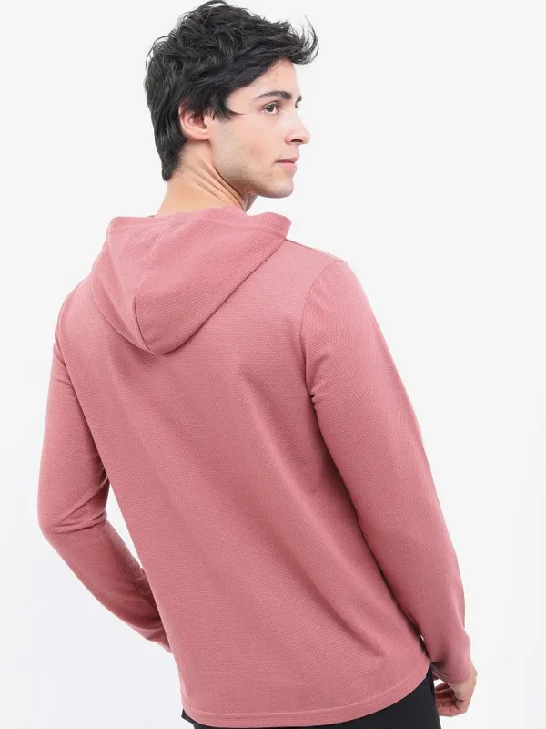  Highlander Men Pink Solid Hood T-Shirts