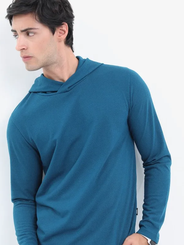 Men Solid Hooded T-shirt