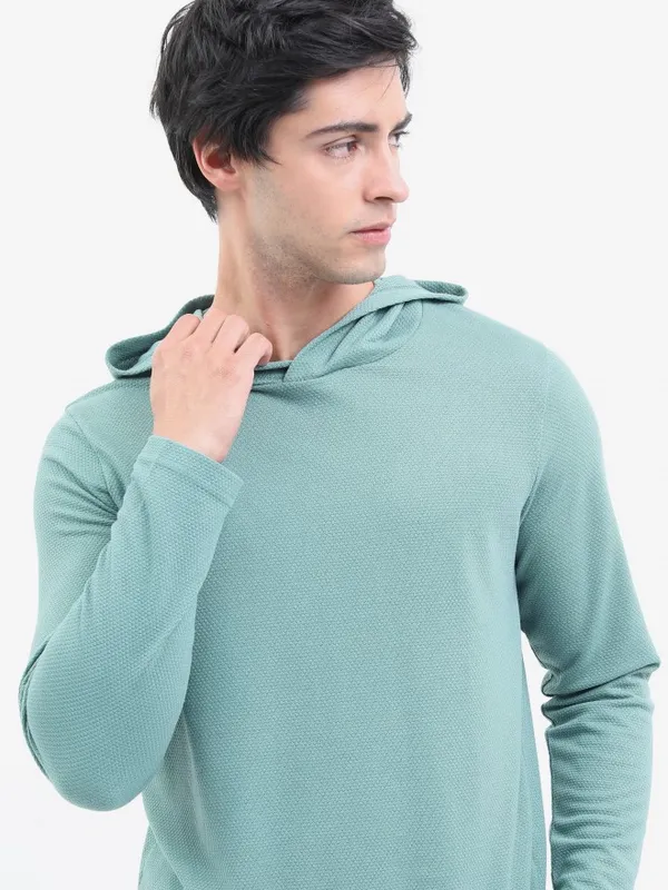  Highlander Men Sage Solid Hood T-Shirts