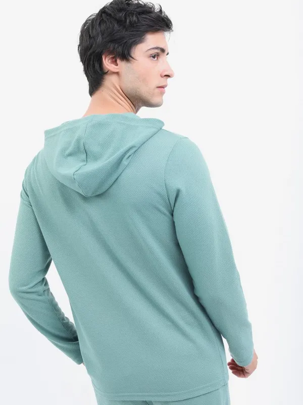  Highlander Men Sage Solid Hood T-Shirts