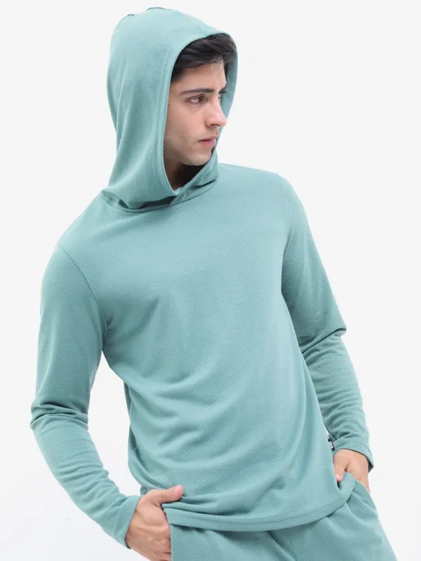  Highlander Men Sage Solid Hood T-Shirts