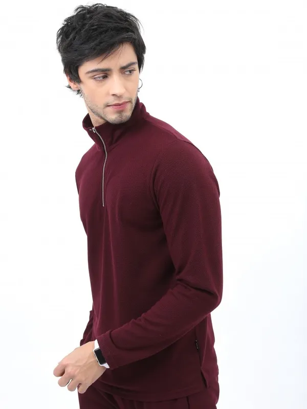  Highlander Men Burgundy Solid High Neck T-Shirts