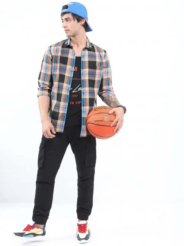  Ketch Men Black Checked Slim Fit Casual Shirts