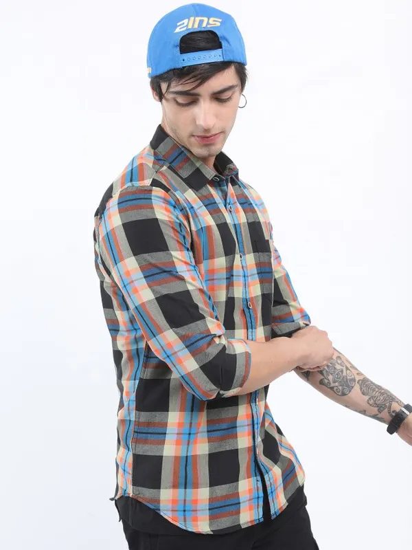  Ketch Men Black Checked Slim Fit Casual Shirts