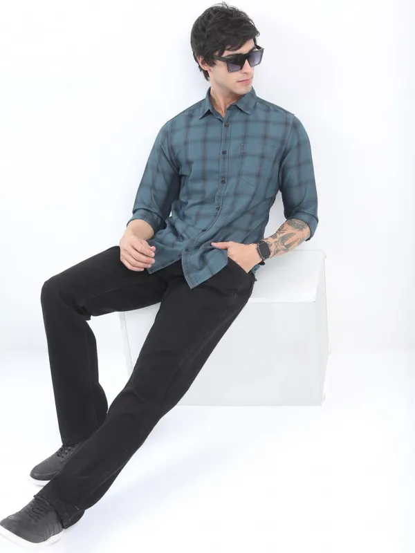  Ketch Men Grey Checked Slim Fit Casual Shirts