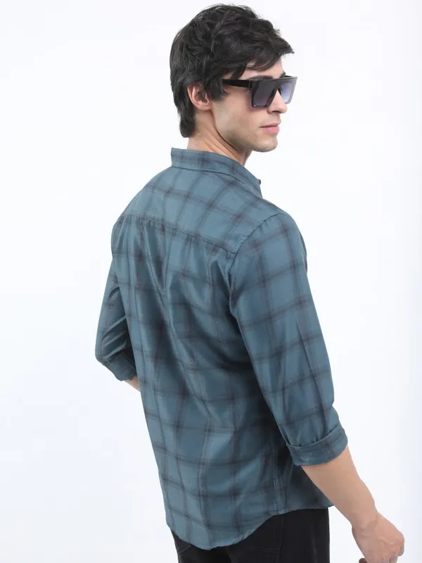  Ketch Men Grey Checked Slim Fit Casual Shirts