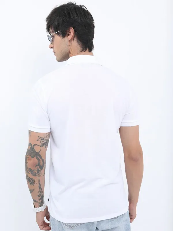  Highlander Men White Colourblocked Polo Collar Polo T-Shirts