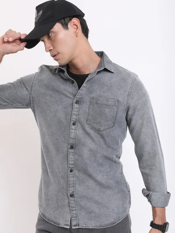  Highlander Men Grey Printed Slim Fit Casual Shirts