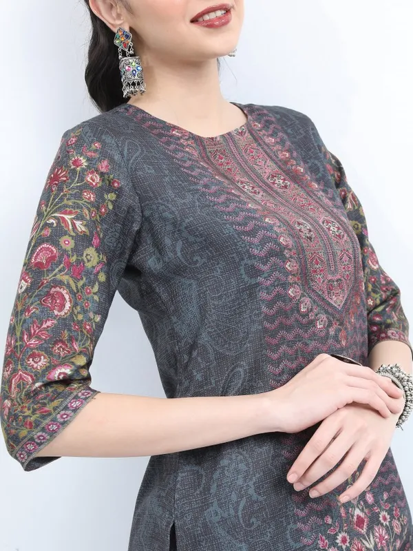  Ketch Women Black Printed Kurta Sets