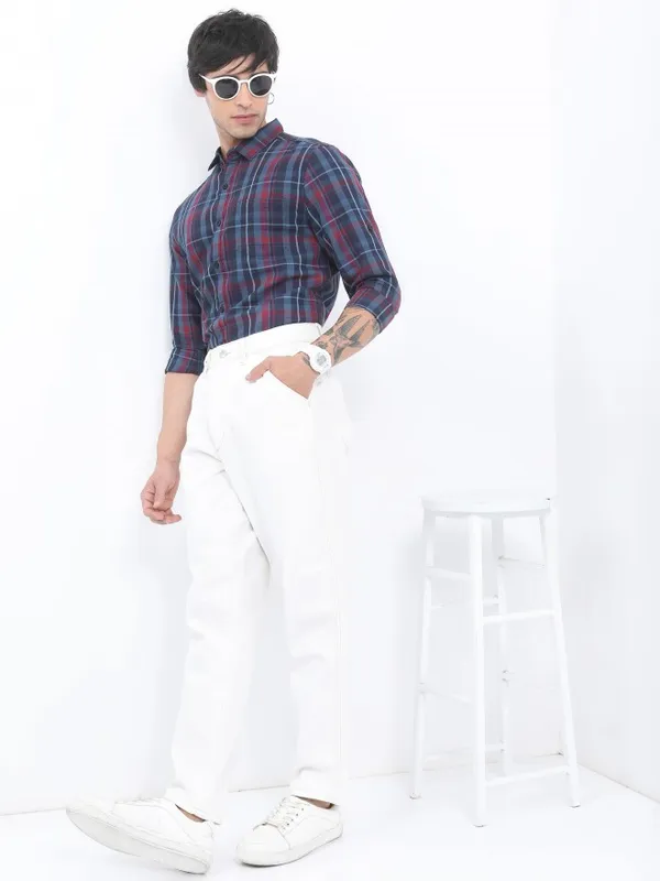  Highlander Men Navy Blue Checked Slim Fit Casual Shirts