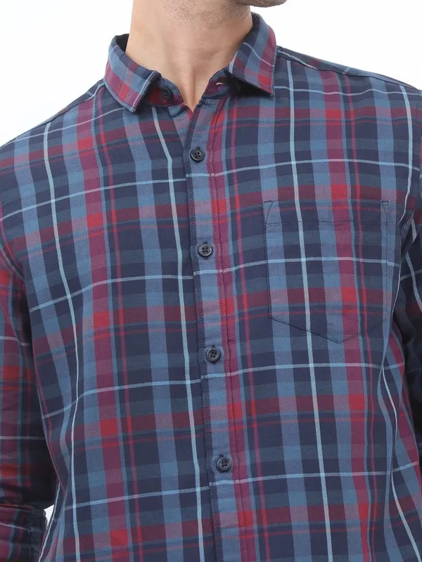  Highlander Men Navy Blue Checked Slim Fit Casual Shirts