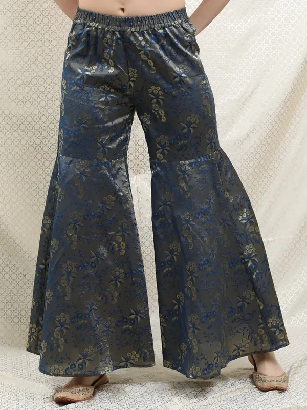 Women Kurta With Sharara And Dupatta