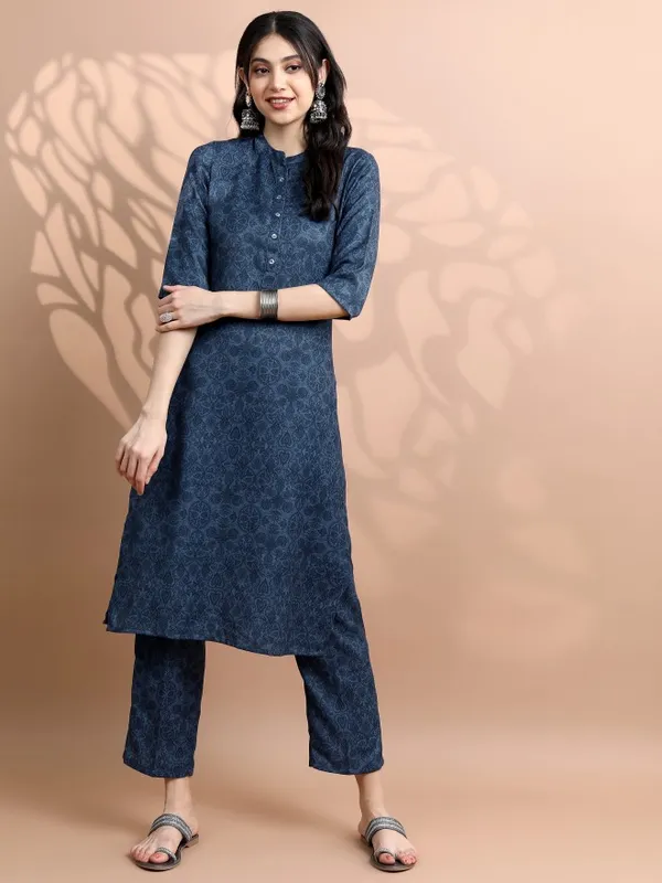 Vishudh Women Navy Blue Printed Kurta With Palazzo