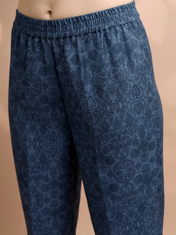 Vishudh Women Navy Blue Printed Kurta With Palazzo