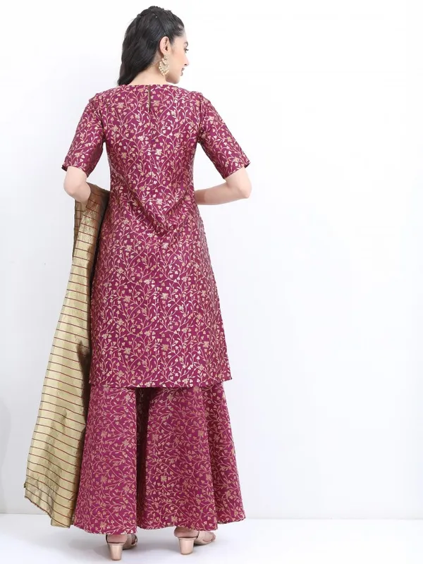  Ketch Women Magenta Printed Kurta Sets