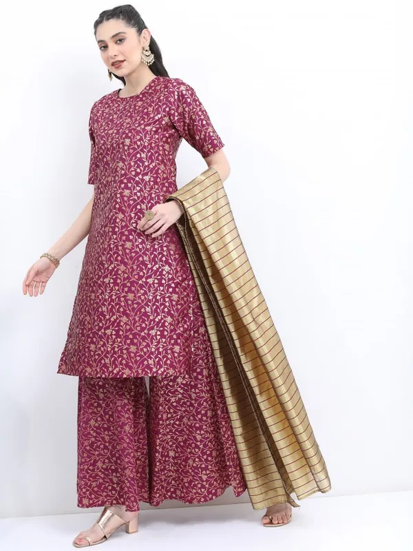  Ketch Women Magenta Printed Kurta Sets