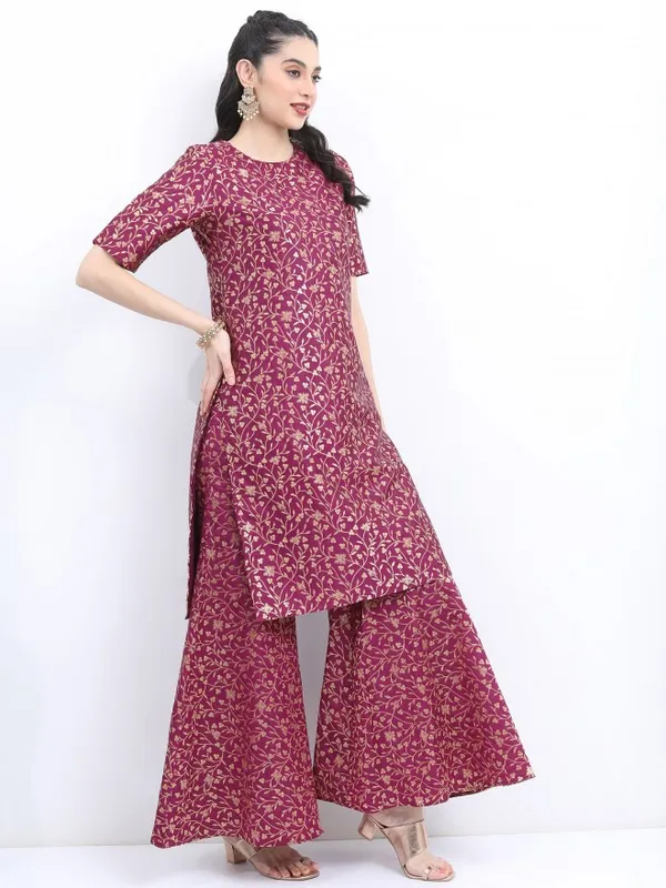  Ketch Women Magenta Printed Kurta Sets