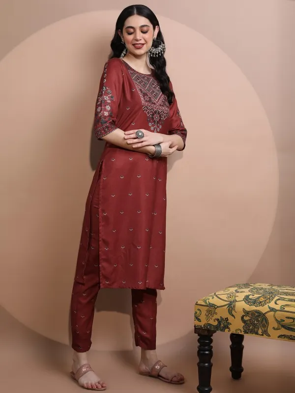  Vishudh Women Maroon Printed Kurta Sets
