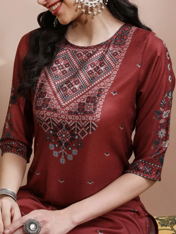  Vishudh Women Maroon Printed Kurta Sets