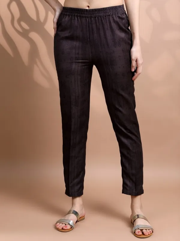 Vishudh Women Brown Printed Kurta With Trouser