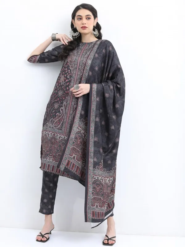  Ketch Women Black Printed Kurta Sets