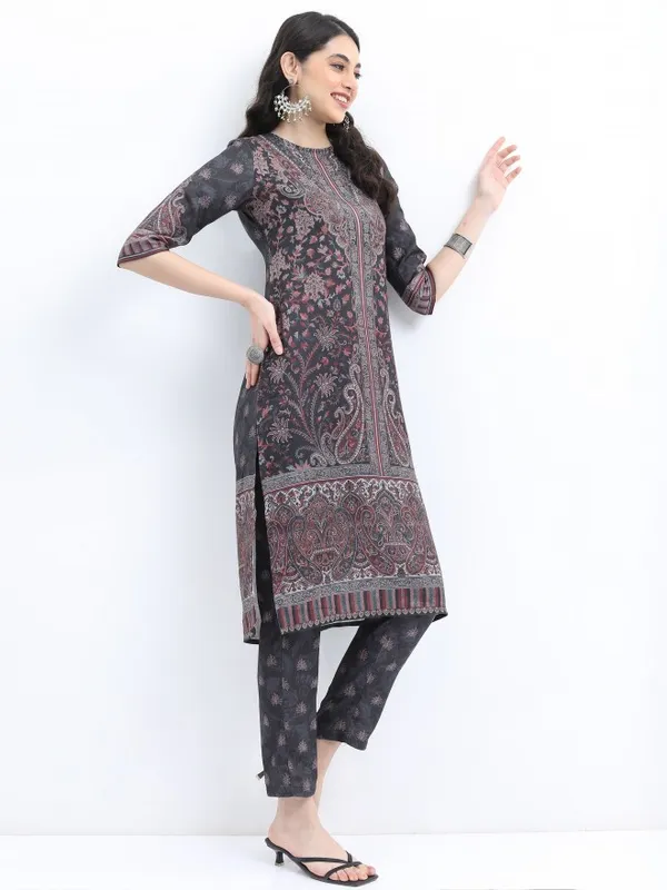 Ketch Women Black Printed Kurta Sets