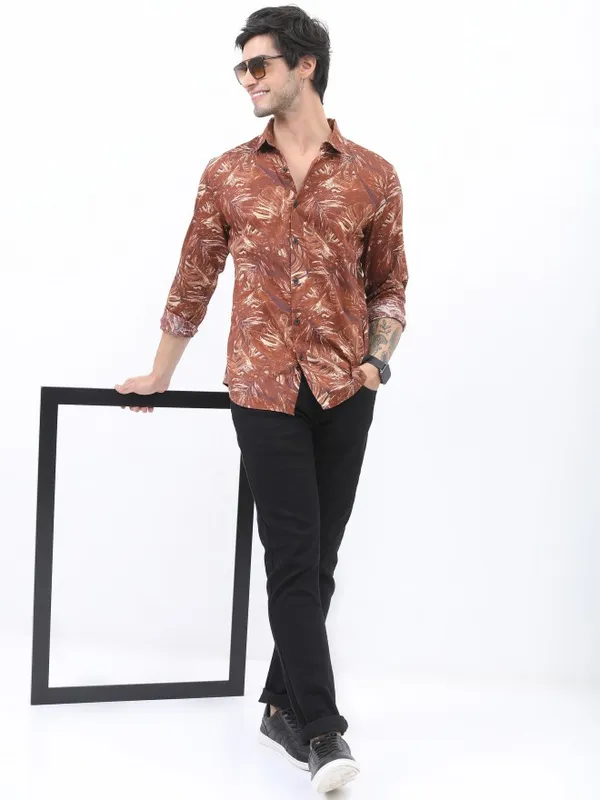  Highlander Men Terracotta Printed Slim Fit Casual Shirts