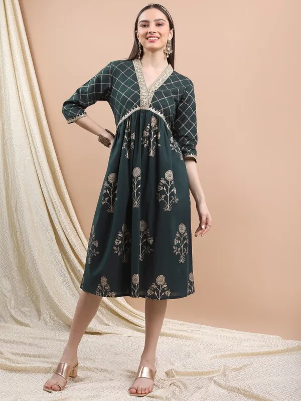  Vishudh Women Green Printed A-Line Ethnic Dresses