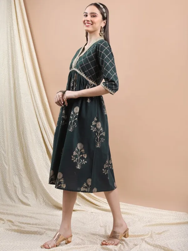  Vishudh Women Green Printed A-Line Ethnic Dresses
