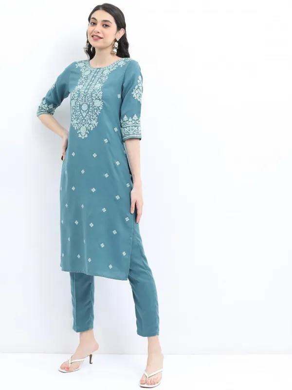 Women Kurta With Trouser