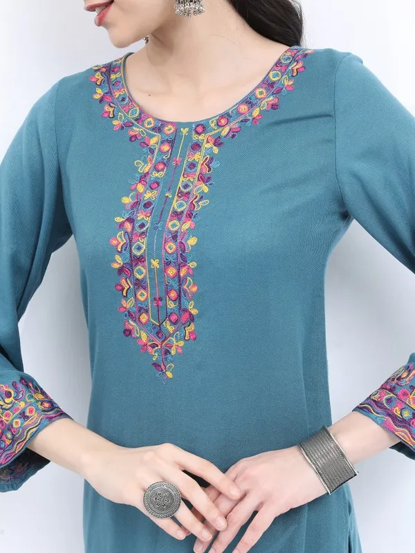  Ketch Women Blue Embroidered Kurta Sets