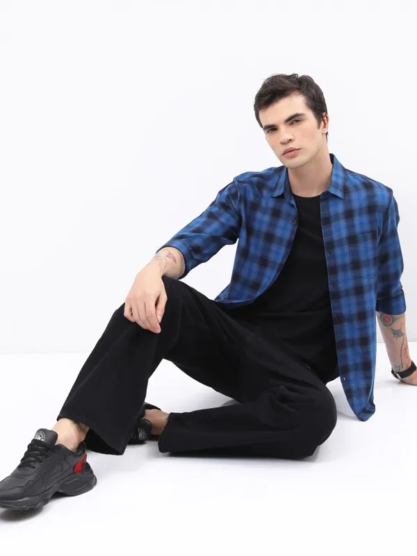 Men Slim Fit Casual Shirt