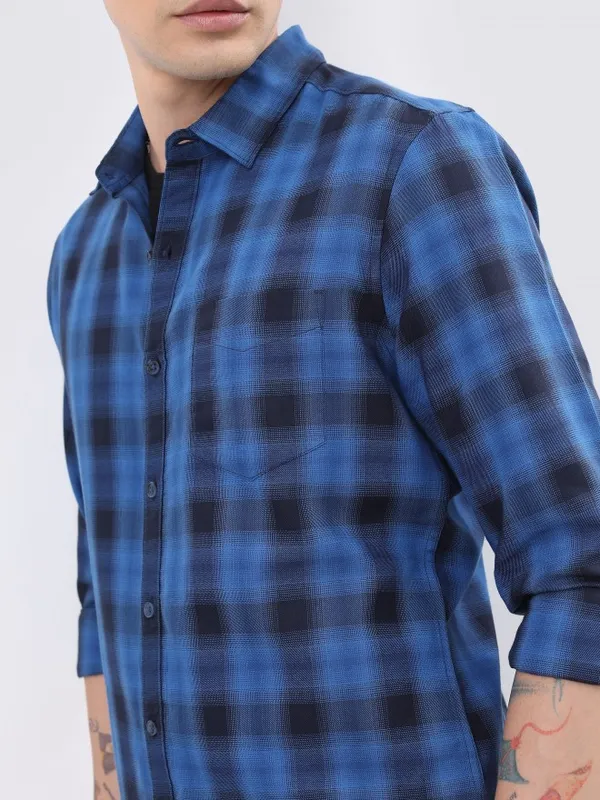 Men Slim Fit Casual Shirt