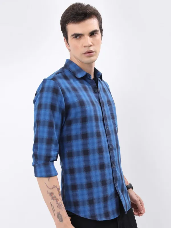 Men Slim Fit Casual Shirt