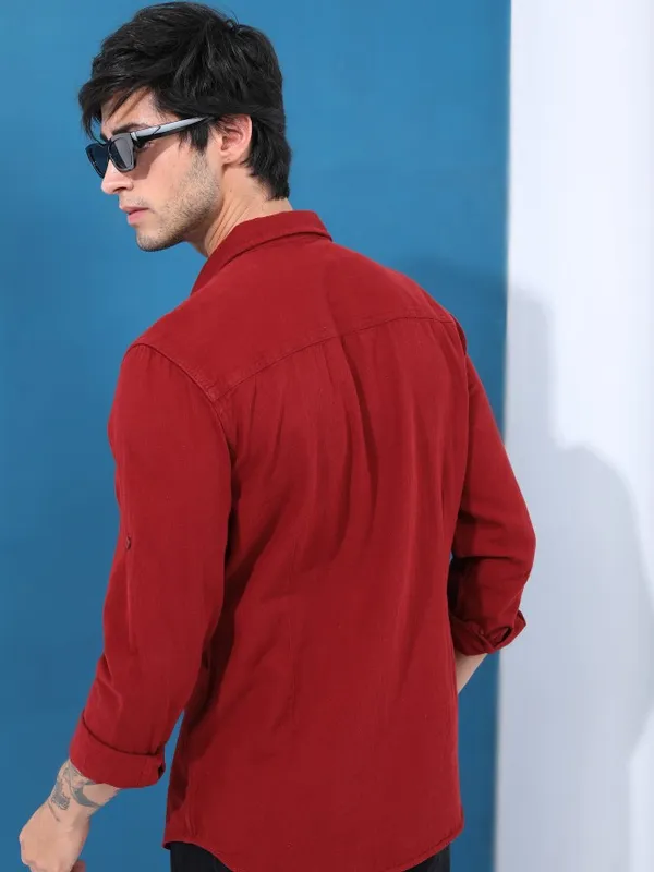  Highlander Men Maroon Solid Slim Fit Casual Shirts