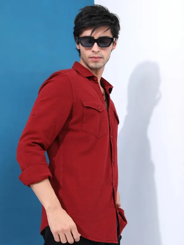  Highlander Men Maroon Solid Slim Fit Casual Shirts