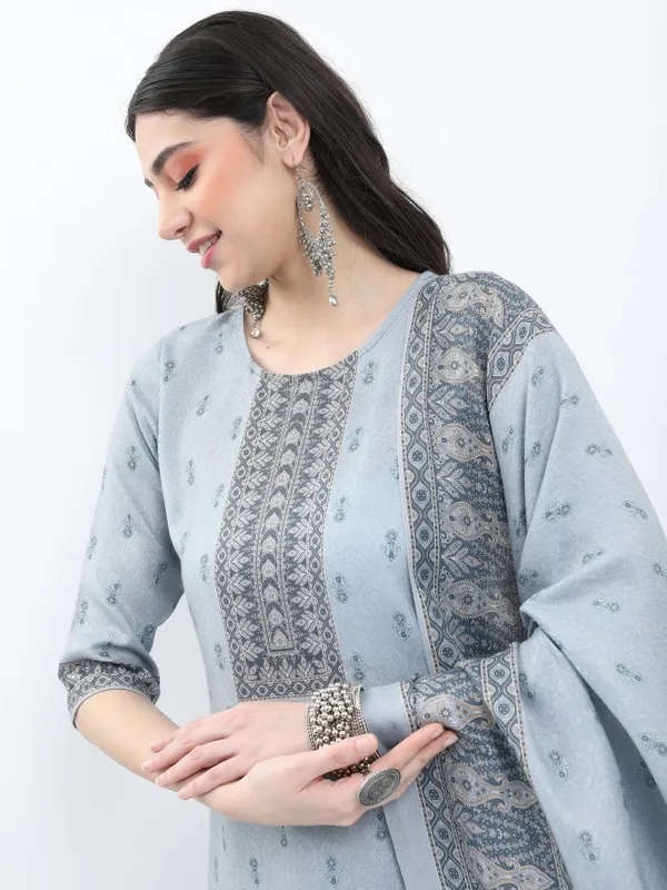 Women Kurta With Palazzo And Dupatta