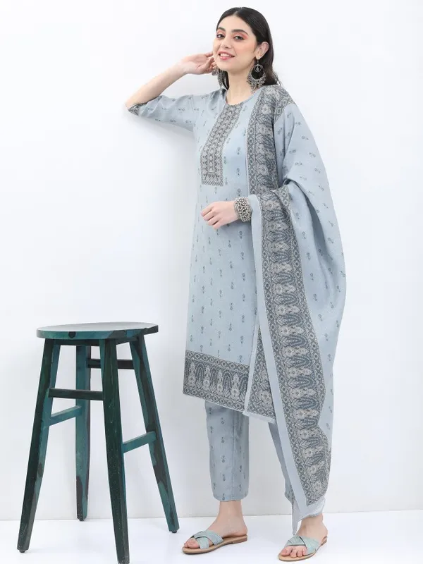 Women Kurta With Palazzo And Dupatta