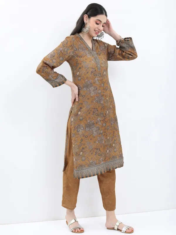  Ketch Women Mustard Printed Kurta Sets